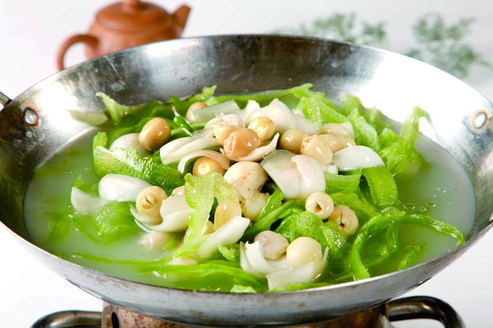 莲子百合浸凉瓜