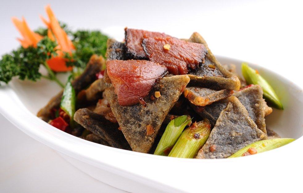 蕨粑炒腊肉